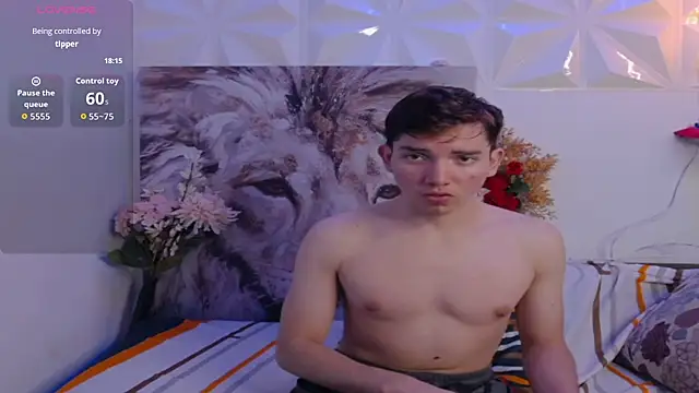 Snapshot of Oliver_paris chatting on November 15, 2025, 5:00 am Oliver paris online show from November 15, 2025, 5:00 am