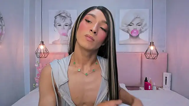 sensual skinny online show from November 18, 2025, 9:18 pm