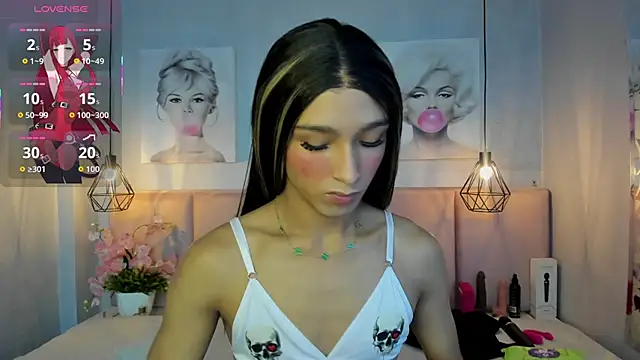 sensual skinny online show from November 21, 2025, 9:03 pm