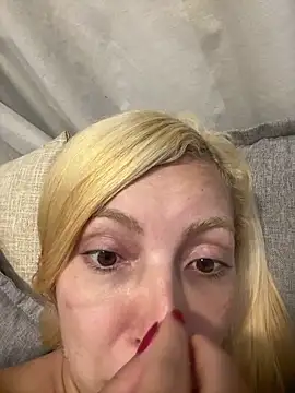 melisboa online show from February 17, 2026, 3:48 am