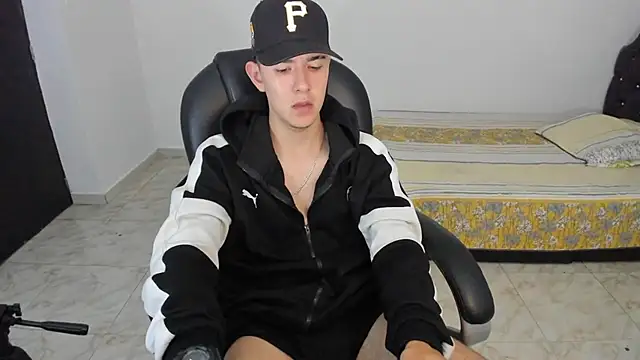 Aleck Boy online show from November 27, 2025, 6:52 pm