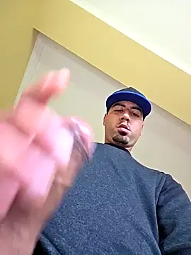 jhoncorrea27 online show from April 12, 2026, 12:30 pm