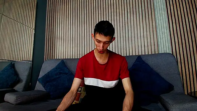 ZyroNight online show from January 13, 2026, 12:47 am