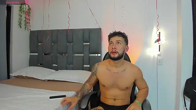 noah corvelle online show from February 24, 2026, 4:46 am