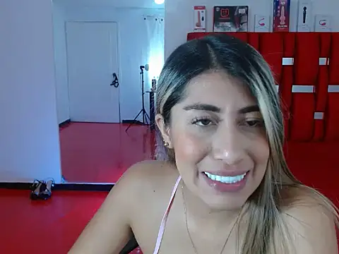 veronicamist95 online show from January 16, 2026, 6:23 pm