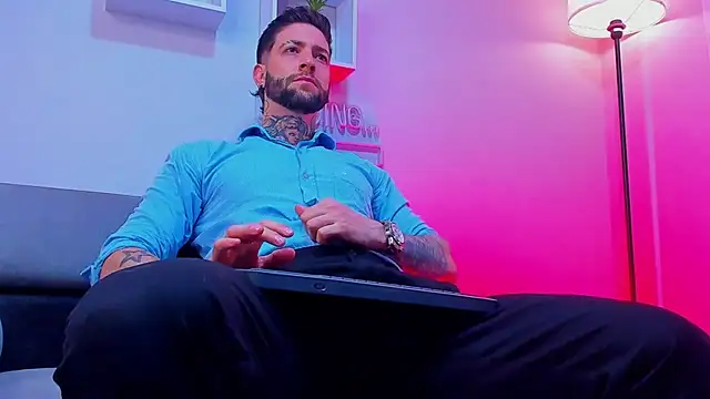 Supreme Alpha online show from November 19, 2025, 3:06 am