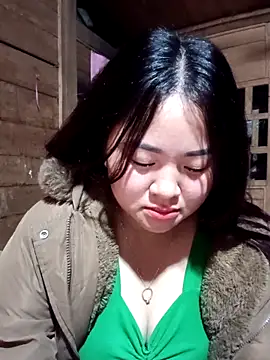 Bee-bgolden online show from November 27, 2025, 2:28 pm