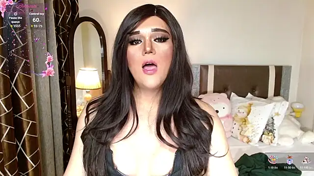 AmazingDivina online show from November 22, 2025, 11:53 am