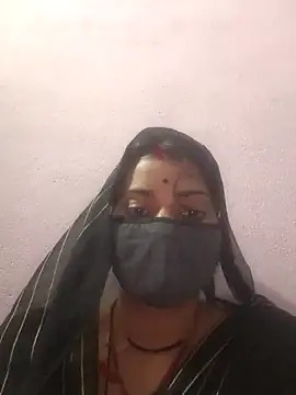 Tamanna hot online show from November 23, 2025, 7:40 am