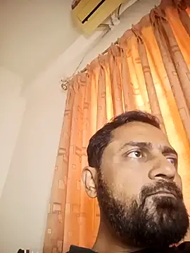 RubyEntity online show from December 17, 2025, 3:00 am