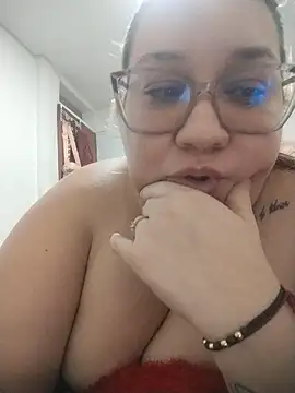 sharon-D online show from November 16, 2025, 12:37 am