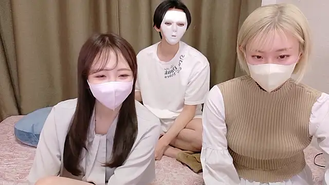 -aotan- online show from February 15, 2026, 3:11 pm