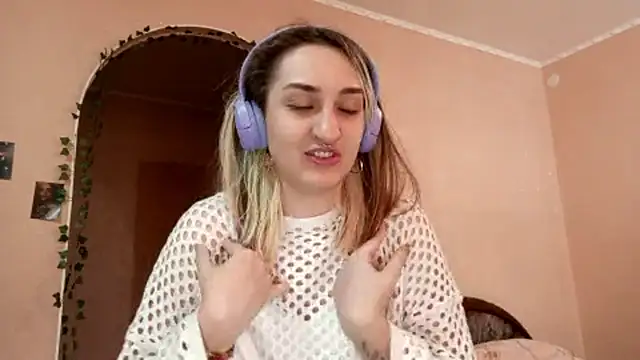 Anabree online show from November 14, 2025, 2:59 am