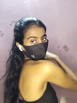 Snapshot of Thaper_Meera2 chatting on May 13, 2026, 8:21 am Thaper Meera2 online show from May 13, 2026, 8:21 am