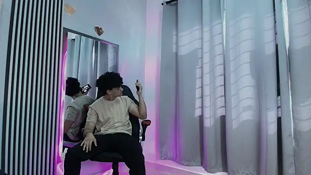 mikei banji online show from November 17, 2025, 1:37 pm