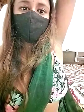 Snapshot of LoveLy-Soneya chatting on November 24, 2025, 3:45 pm LoveLy-Soneya online show from November 24, 2025, 3:45 pm