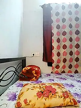 LoveLy-Soneya online show from February 15, 2026, 10:52 pm