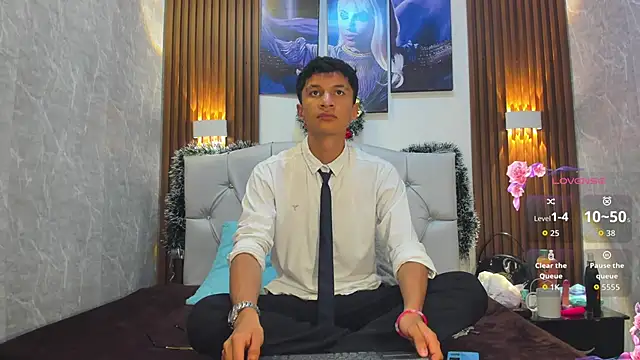 Elian Julian online show from November 24, 2025, 9:59 pm