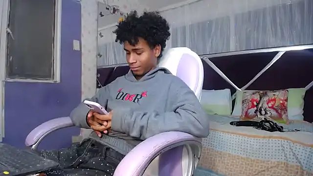 Santy bigcock 01 online show from March 29, 2026, 6:20 pm