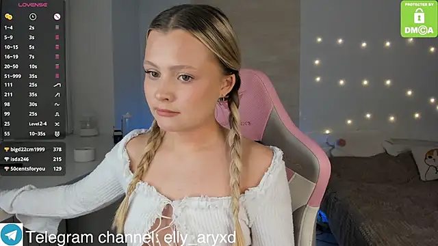 elly aryxd online show from November 12, 2025, 5:17 pm