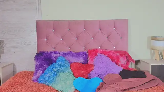 Snapshot of PamelaBoobs chatting on January 16, 2026, 8:02 pm PamelaBoobs online show from January 16, 2026, 8:02 pm