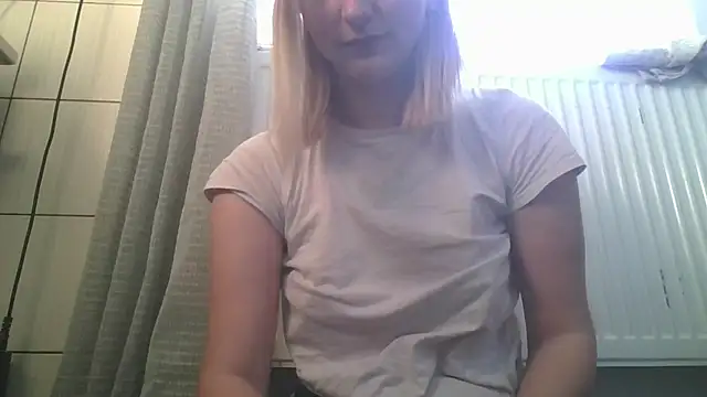 dirty sasha00 online show from April 19, 2026, 4:46 am