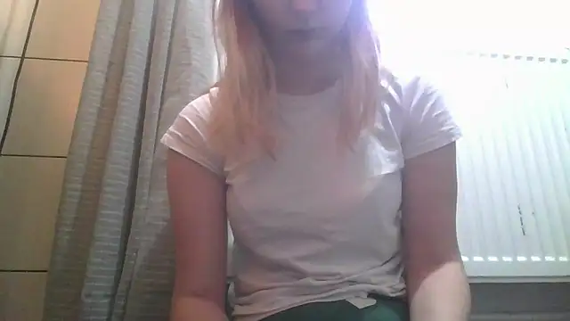 dirty sasha00 online show from April 5, 2026, 4:08 am