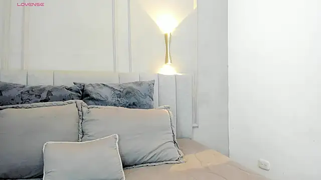 annie  20 online show from January 17, 2026, 12:09 pm