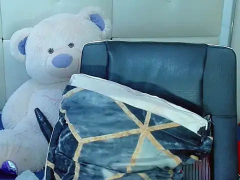 NharaBigCock online show from November 30, 2025, 9:04 pm