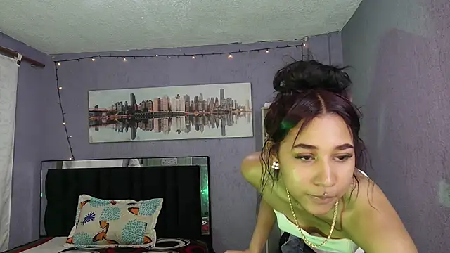 lyam ebony  online show from November 18, 2025, 9:40 pm