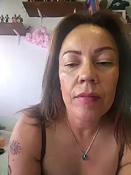 Snapshot of salomehill1 chatting on December 2, 2025, 7:04 pm salomehill1 online show from December 2, 2025, 7:04 pm