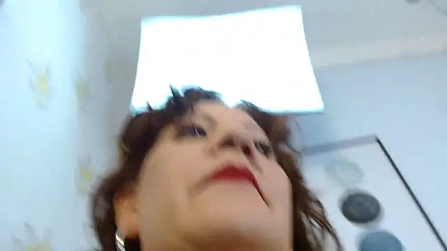 Rosalie Durand online show from April 20, 2026, 7:37 pm