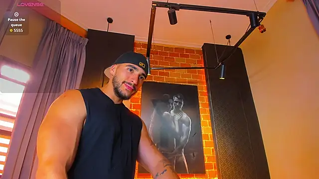 Scottfishcer1 online show from November 20, 2025, 7:25 pm