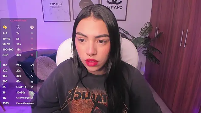 emma connor1 online show from November 29, 2025, 11:32 am