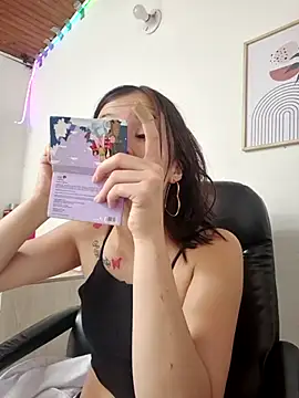 Celeste Moretti online show from November 20, 2025, 1:56 pm