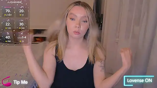 PolinaXXXXJones online show from December 15, 2025, 7:41 pm