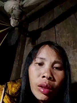 Snapshot of Ana_hoa chatting on December 22, 2025, 3:34 pm Ana hoa online show from December 22, 2025, 3:34 pm