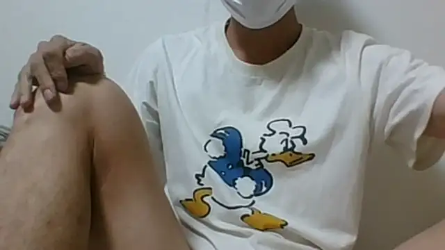 hiroto11058 online show from November 11, 2025, 12:49 am