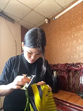 Snapshot of Beolulu chatting on November 29, 2025, 5:51 am Beolulu online show from November 29, 2025, 5:51 am