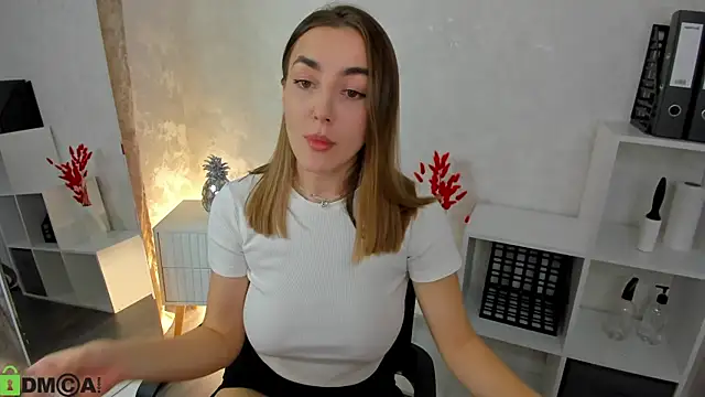 JennyBecker online show from November 14, 2025, 8:40 am