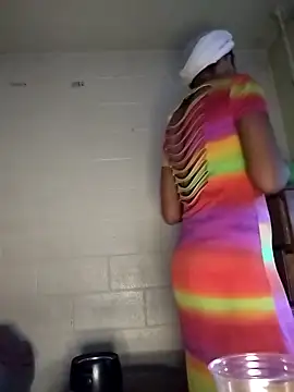 Snapshot of SITHANDRAH chatting on December 18, 2025, 12:31 pm SITHANDRAH online show from December 18, 2025, 12:31 pm