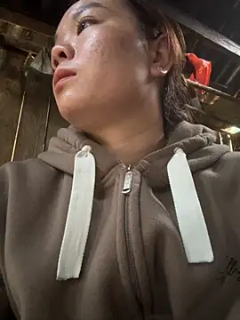 Dilen 7533 online show from December 2, 2025, 12:33 am