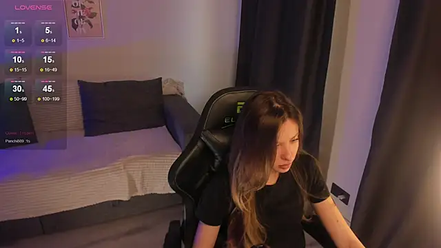 eirakiliana online show from November 20, 2025, 7:42 am