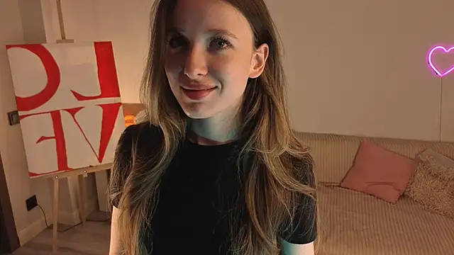 eirakiliana online show from November 18, 2025, 6:50 am