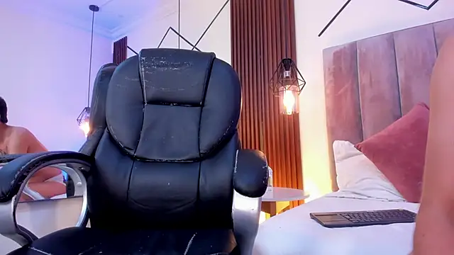 NicolasRey1 online show from December 2, 2025, 5:20 am