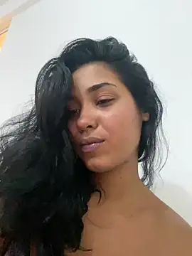 Chiara Altieri online show from April 9, 2026, 2:46 am