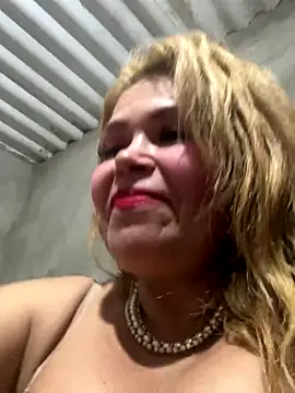 dirty mother3 online show from December 23, 2025, 2:44 am