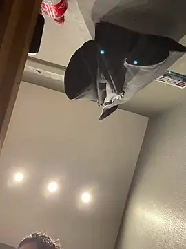 Alex281225 online show from November 10, 2025, 10:37 pm