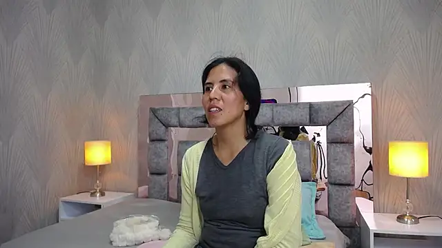 Snapshot of GiselaZivic chatting on May 11, 2026, 6:49 pm GiselaZivic online show from May 11, 2026, 6:49 pm