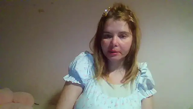 HornyElena online show from November 7, 2025, 5:28 pm